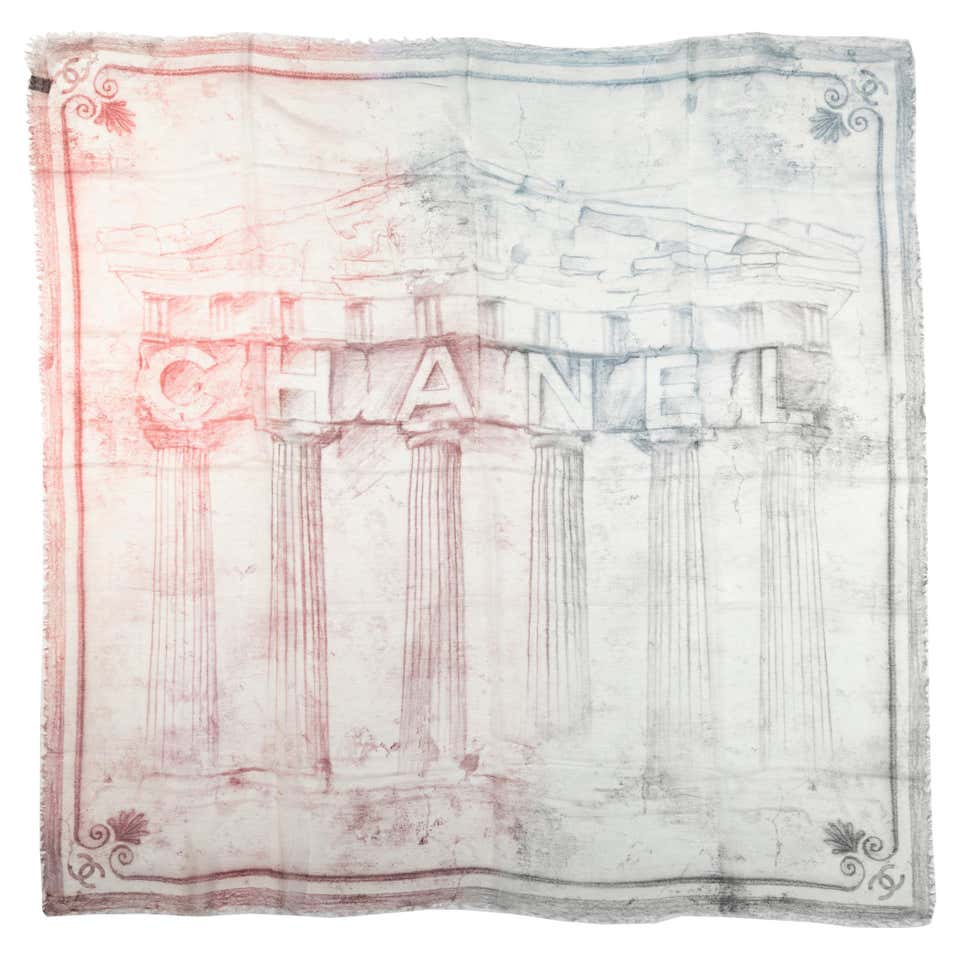 Кашемировая шаль Chanel 135х135 см . Край не обработан., цвет Розовый