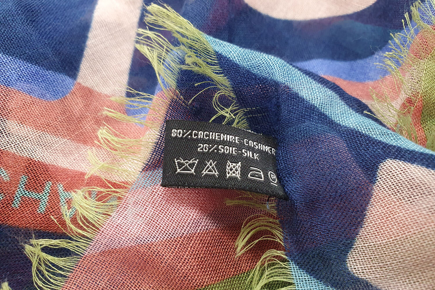 Кашемировый палантин Chanel 137х135 см, цвет Мультицвет, фото 2