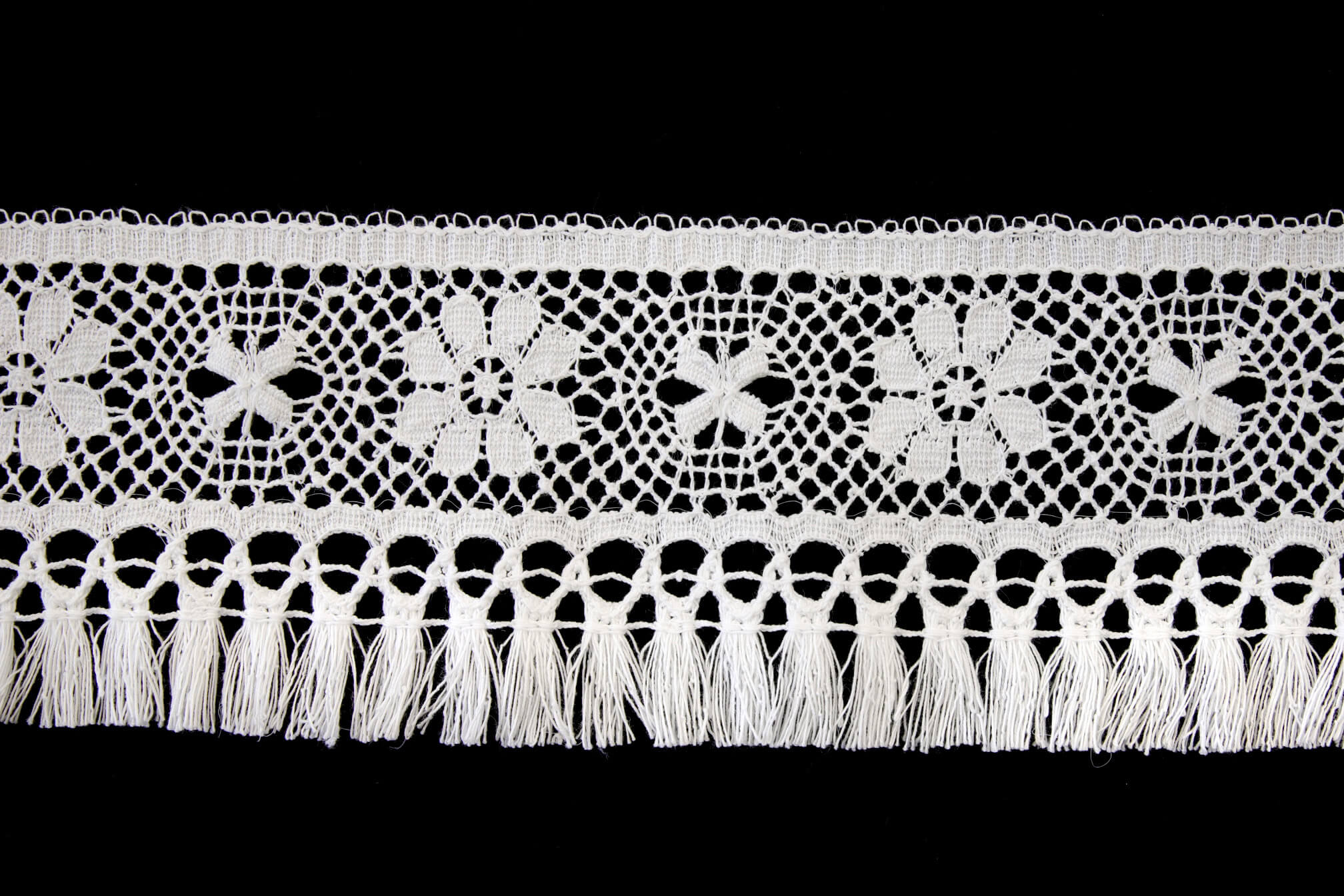 Кружевной край с бахромой Dolce Gabbana 8,5 см, цвет Белый