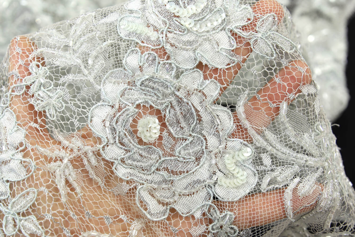 Кружево с вышивкой бисером Solstiss, цвет Серебро, фото 2