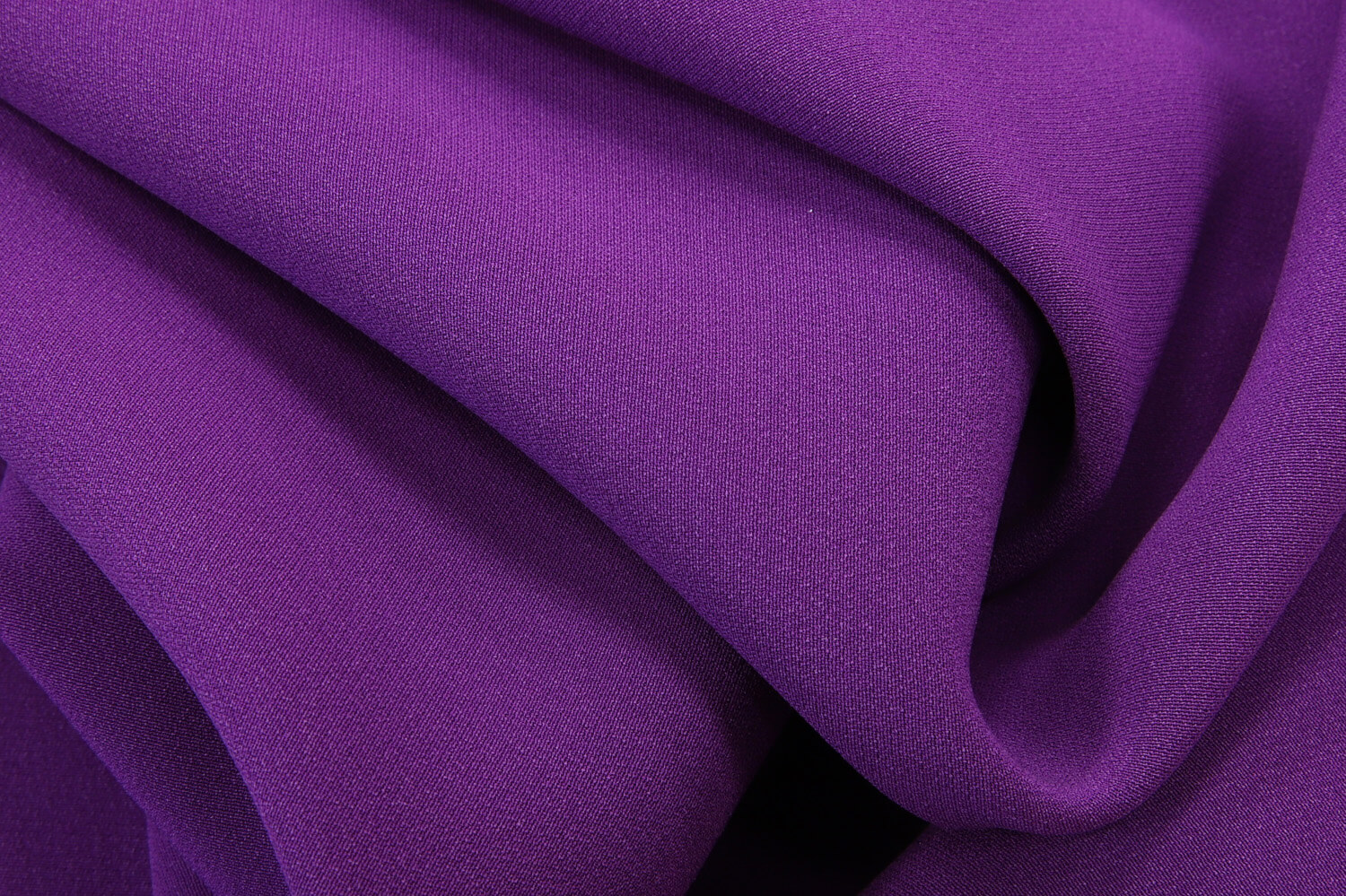 Шелковый кади с эластаном Valentino, цвет Фиолетовый, фото 1