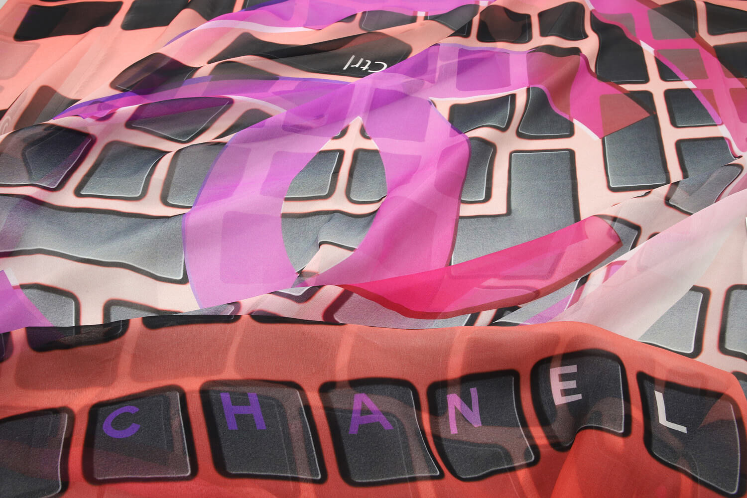 Шелковый платок Chanel 134Х135 см, цвет Розовый, фото 1