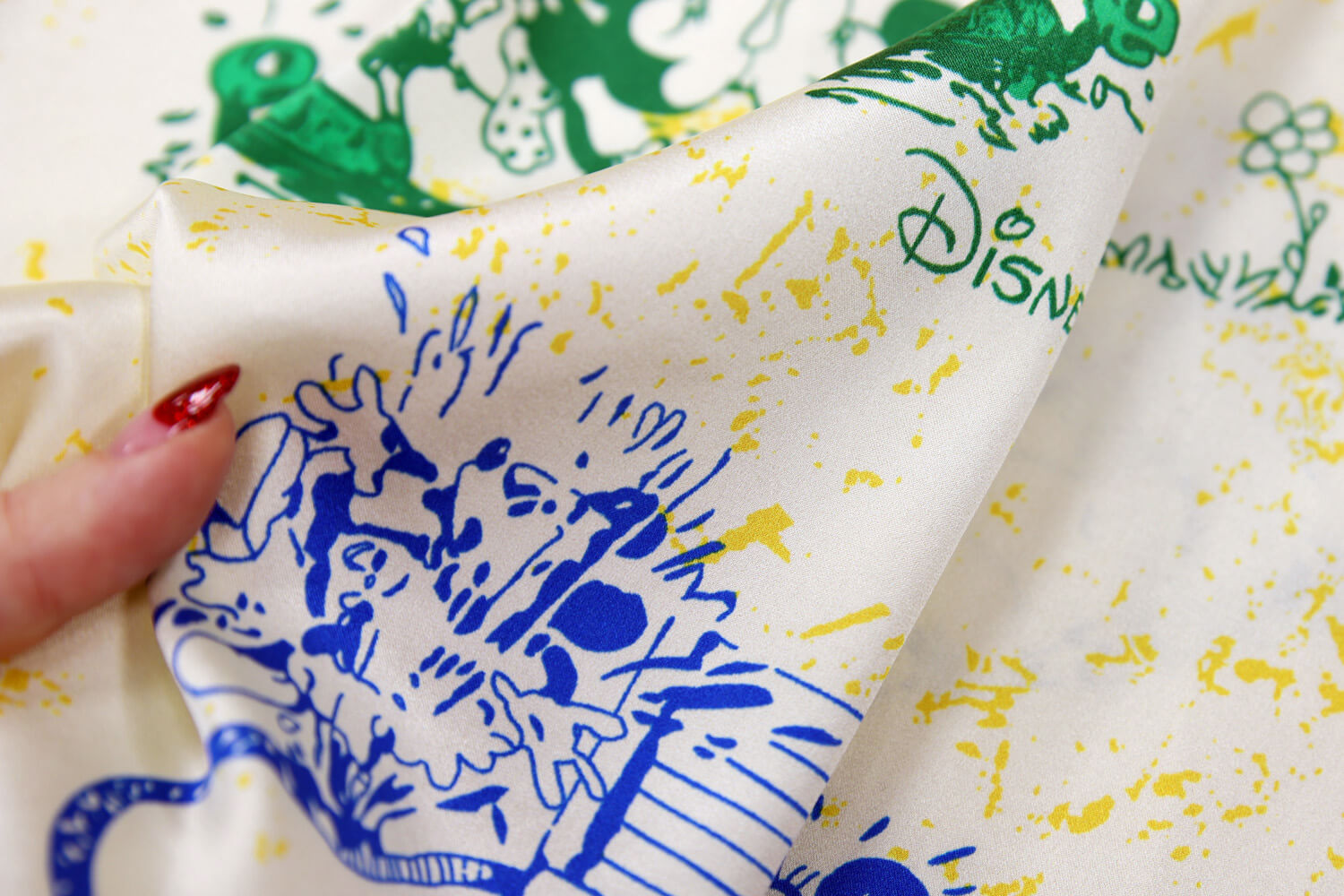 Шелковый сатин с эластаном Gucci x Disney, цвет Мультицвет, фото 1