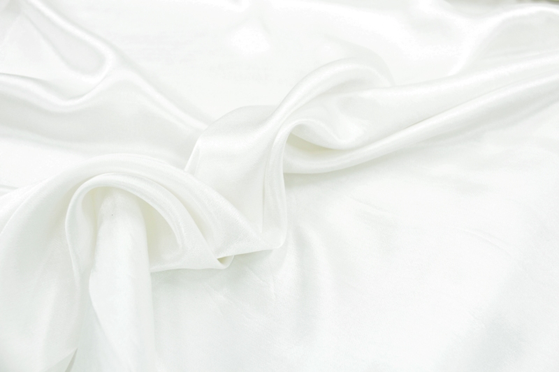 Вискозная костюмная/плательная ткань, цвет Белый