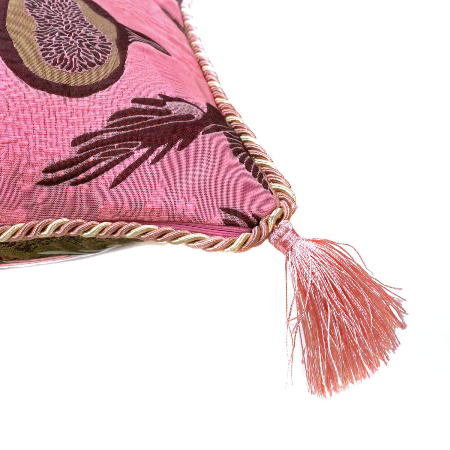 Декоративная подушка двусторонняя с кистями и шнуром 50х50см, цвет Розовый, фото 1