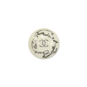 Пуговицы Chanel RESORT 2022 Ø1,8 см, цвет Слоновая кость